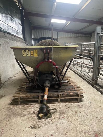 6CWT BMC Wagtail Fertiliser Spreader