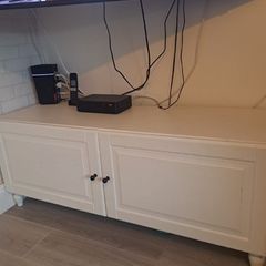 White TV unit