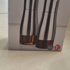 Oil and vinegar dispenser