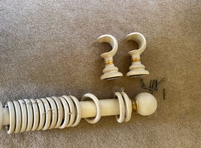 Curtain pole