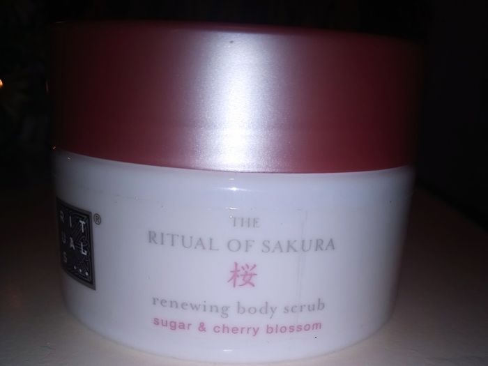 Rituals scrub