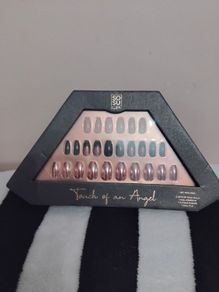 so sue false nails new in box