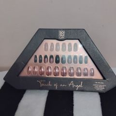 so sue false nails new in box