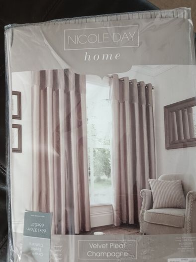 Eyelet luxury curtains