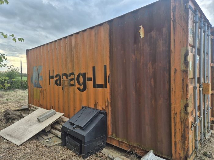 20 ft container