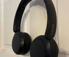 Sony Headphones WH- CH520 Like New