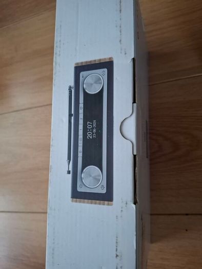 ROBERTS Rambler Uno Portable DAB+/FM Retro Bluetooth Radio