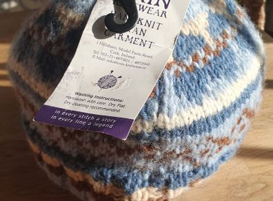 New with Tags Adult Irish Crafted Erin Aran Peak Hat