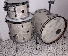 Gretsch Renown vintage pearl drum kit