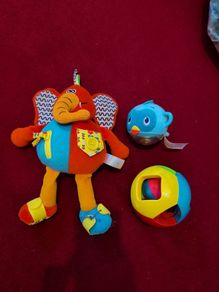 Baby soft and rattle toys