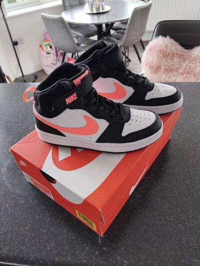 Nike trainers Size 1.5