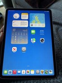 Apple iPad Pro 11inch Silver Pristine BOXED 64GB