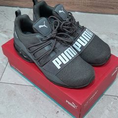 Mens Puma  runners grey size 7