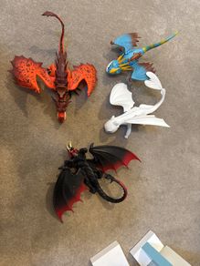 How to train your Dragon toy dragons