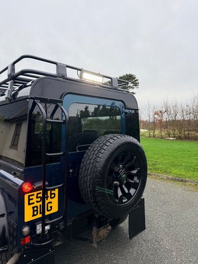 Land Rover Defender 1988