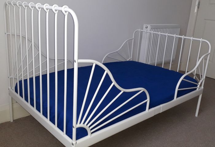 Children extendable bed