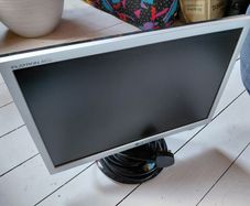 LG Flatron 20in monitor
