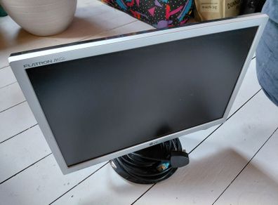 LG Flatron 20in monitor