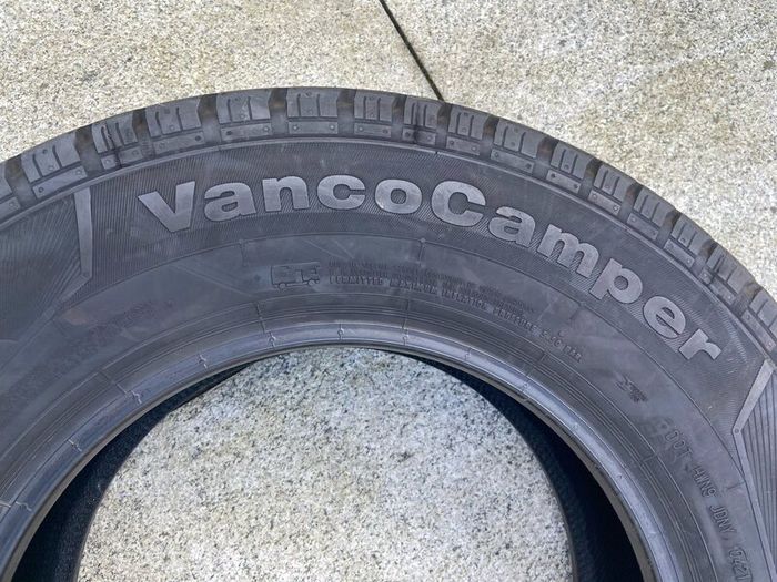 Motorhome tyre