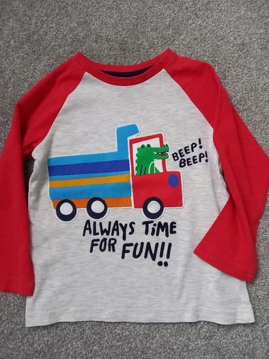 boys top.age4/5