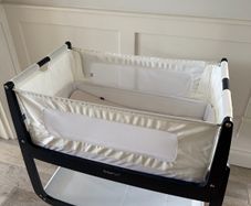 Snuzpod 4 bedside crib
