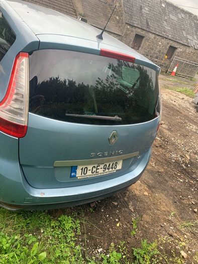 Renault Grand Scenic for parts