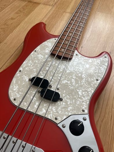 Fender Vintera 60s Mustang Bass