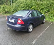 Ford focus breaking