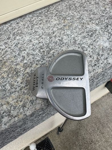 Odyssey White Hot 2-Ball