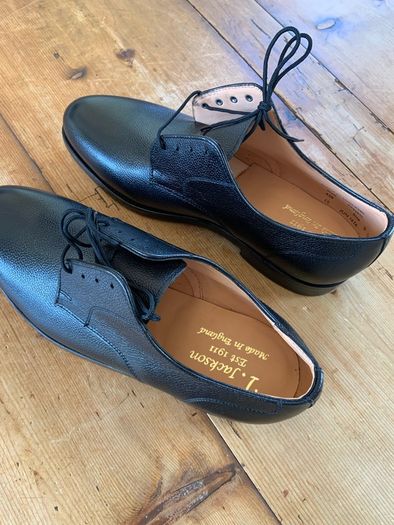 mens shoes new size 9.5 leather