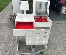 dressing table with mirror, lap and chair