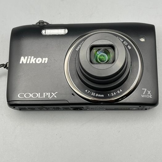 Nikon Coolpix S3500 20.1MP Digital Camera Black Tested - Full Kit