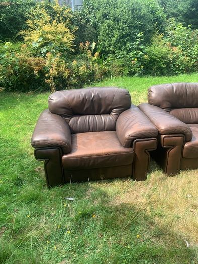 leather arm chairs