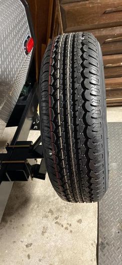 Spare tire carrier