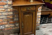 vintage table cabin
