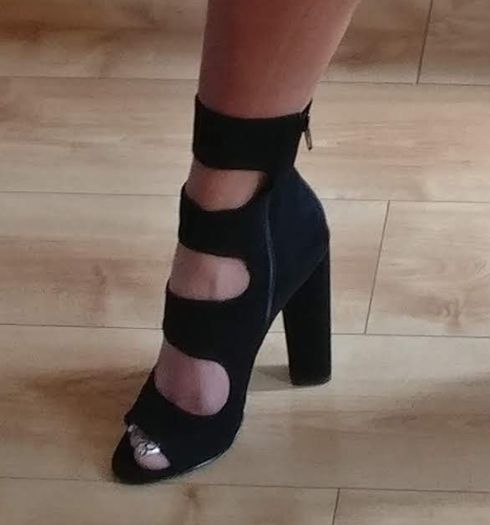 Steve Madden Women's Tawnie Dress Sandals, size 40