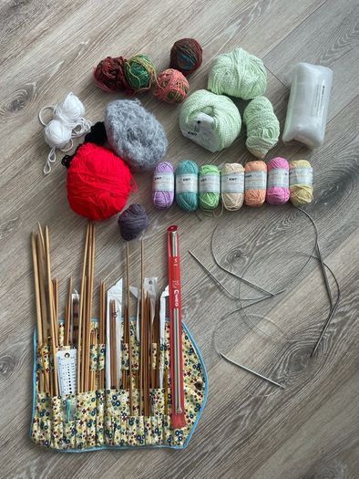 Sewing knitting accessories Steel double hear crochet hooks x 5 bundle