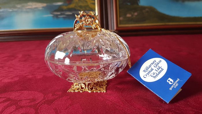 Killarney Crystal Cut Crystal Glass Happy Birthday Lidded Jewelry Dish / Bowl With 24 Carat Gold Cover Handle and Footed Base Finishing Made In Ireland