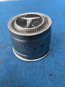 vintage Toyota centre wheel cap