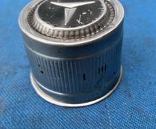 vintage Toyota centre wheel cap