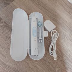 Philips Sonicare Electric Toothbrush HX686P  New