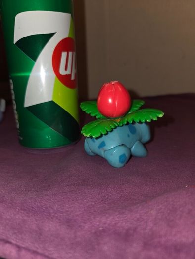 Pokemon Ivysaur Figure