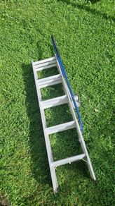 attic ladder with handle