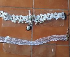 new 2 lace necklaces