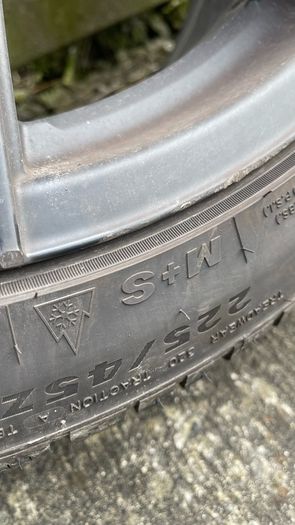 18 inch Arceo Monaco black alloys with new tires and rings for Volvo