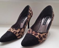 Victoria Delef leopard print high heels UK5