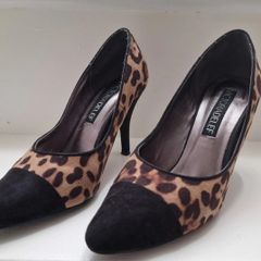Victoria Delef leopard print high heels UK5