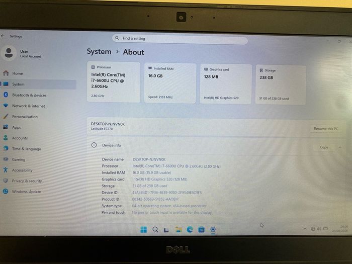Dell Latitude E7270 - Intel i7, 16GB RAM, 256GB SSD