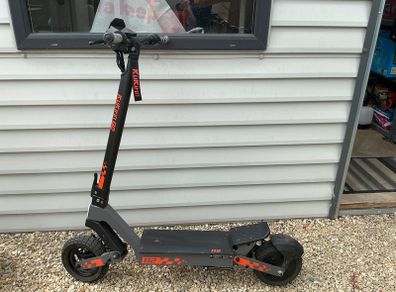 Kukurin g2 electric scooter