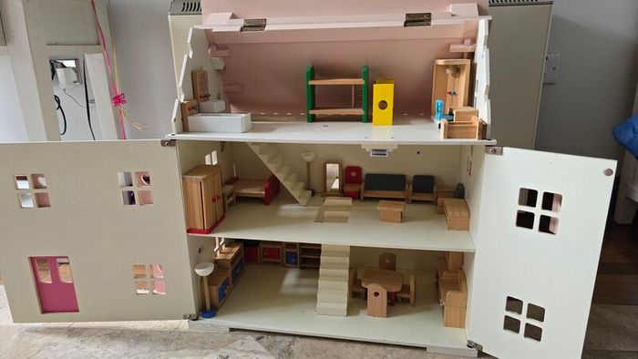 Doll House